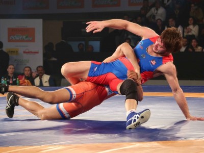 Haryana Hammers' Rajneesh stuns UP Dangal's Andrey Kviatkovski